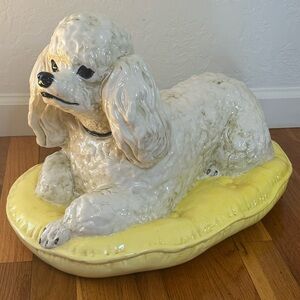 TOWNSENDS Vintage Large‎ Ceramic Poodle
Sculpture Dog Figurine Yellow Cushion
